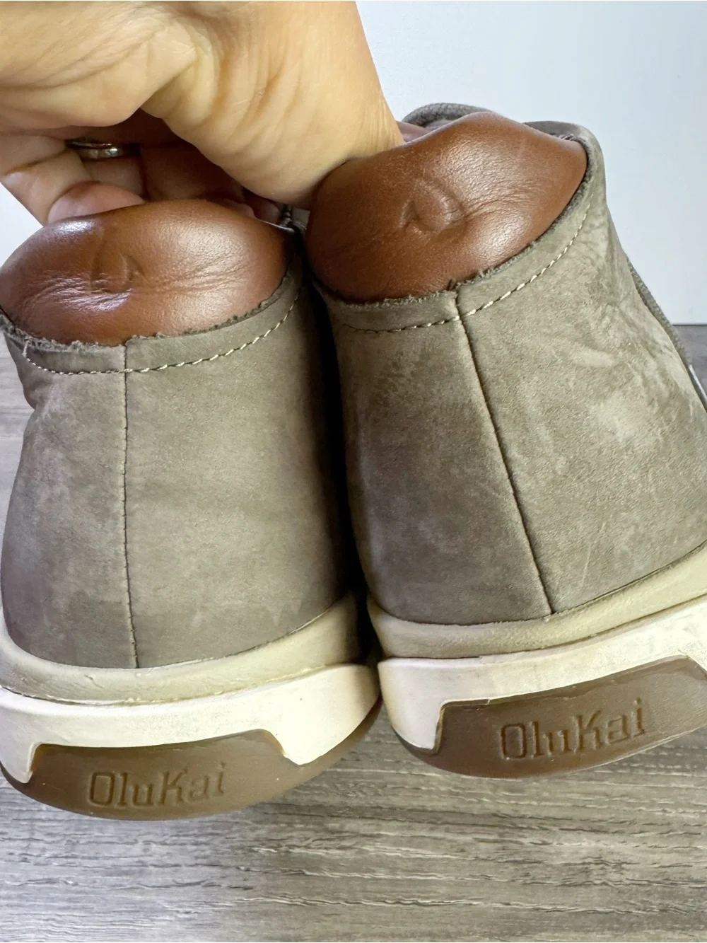 OluKai Papaku Ili Mustang/mustang waterproof leather chukka boot 10/43 $160